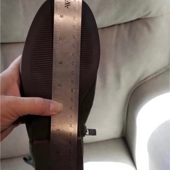 Koolaburra by UGG Lorelei Green Suede Ankle Boots Booties Womens 5 - Picture 6 of 7